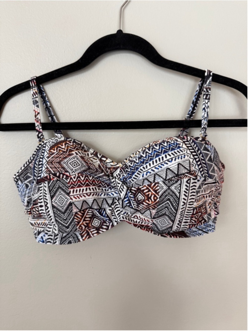 Sunsets Tribal Print Brown 36DD Bikini Top EUC